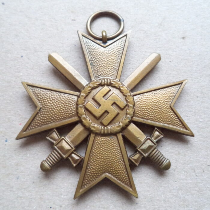A 011 (5) War Merit Cross Second Class with Swords - wide HK - Image 5