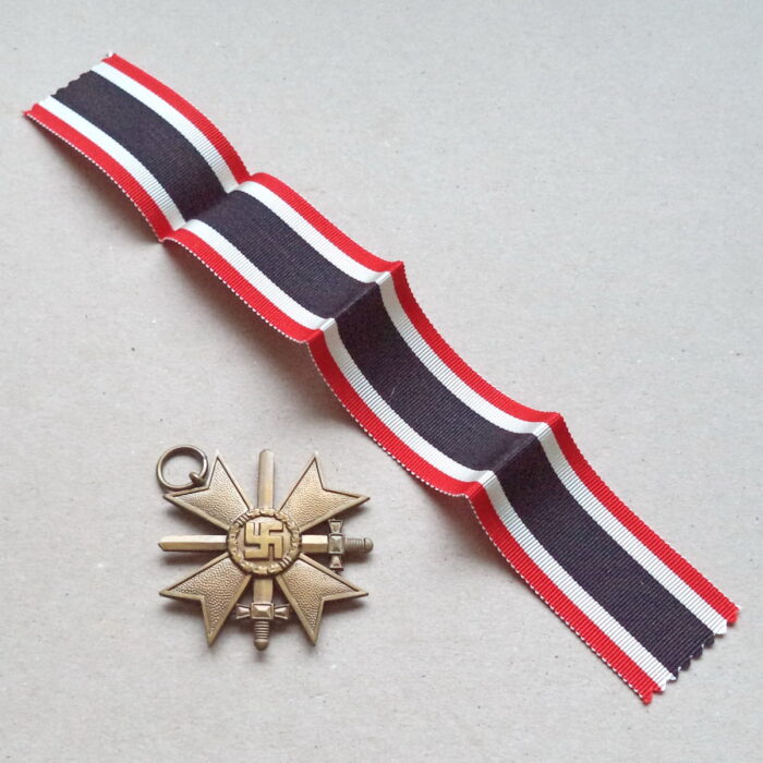 A 011 (6) War Merit Cross Second Class with Swords - wide HK - Image 6