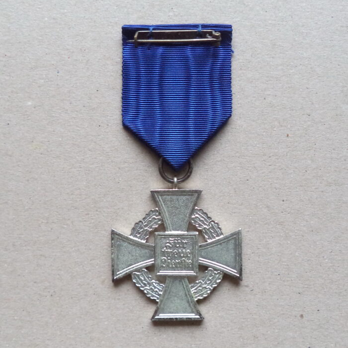 A 013 (2) Silver Faithful Service Cross Second Grade - Image 2