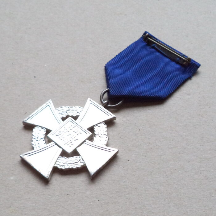 A 013 (4) Silver Faithful Service Cross Second Grade - Image 4
