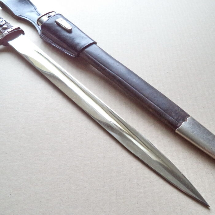 W 003 (10) Police Dress Bayonet with Frog - matching numbers - Image 7
