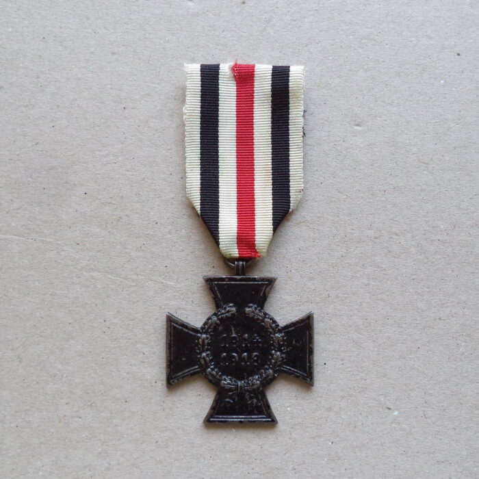 A 031 (1) World War Honor Cross for Widows - 12 R.V. - Image 1