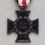 World War Honor Cross for Widows - 12 R.V. - Image 3