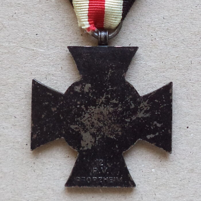 A 031 (4) World War Honor Cross for Widows - 12 R.V. - Image 4