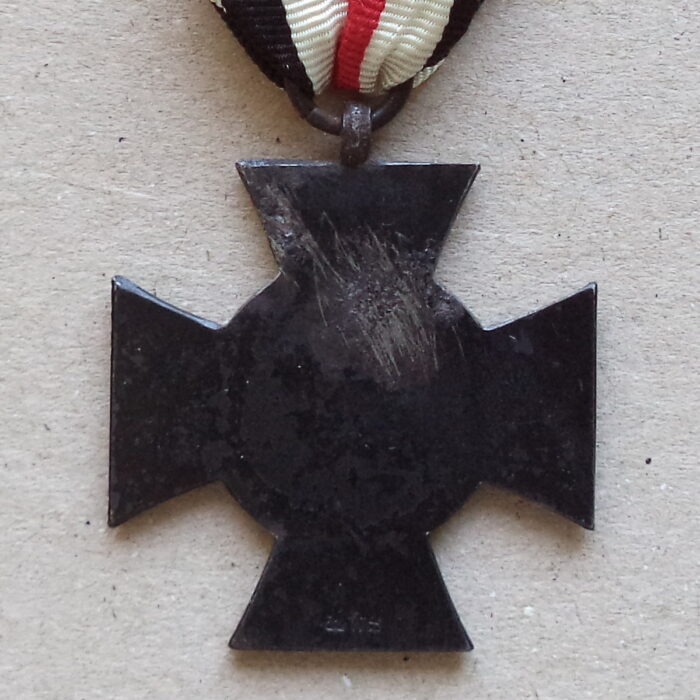 A 033 (4) World War Honor Cross for Widows - WS - Image 4