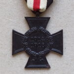 World War Honor Cross for Widows - G. & L. L. - Image 3