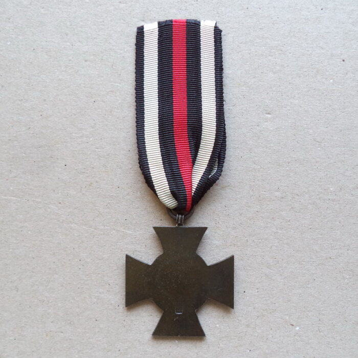 A 041 (2) World War Honor Cross for Non Combattants - W - Image 2