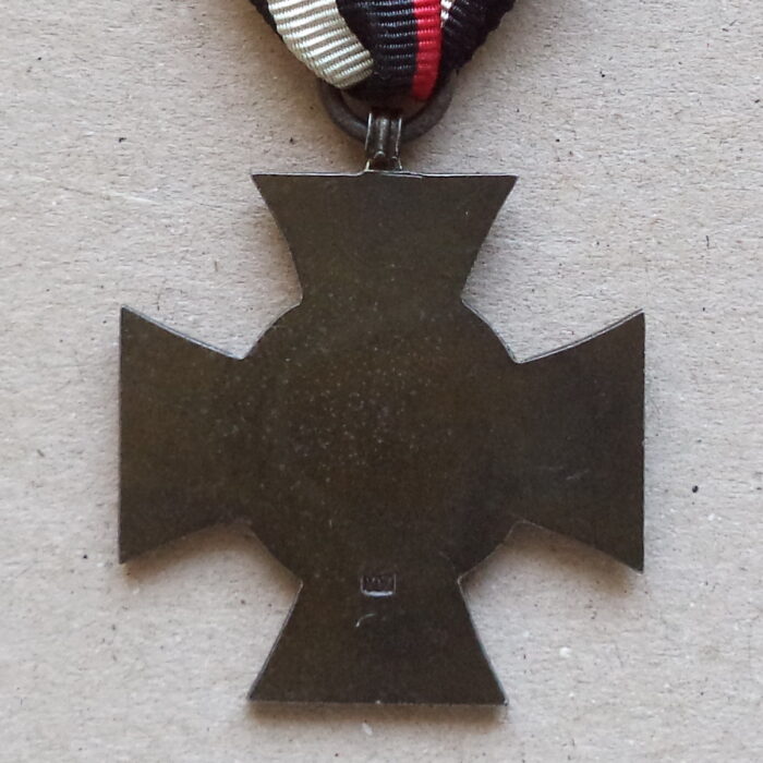 A 041 (4) World War Honor Cross for Non Combattants - W - Image 4