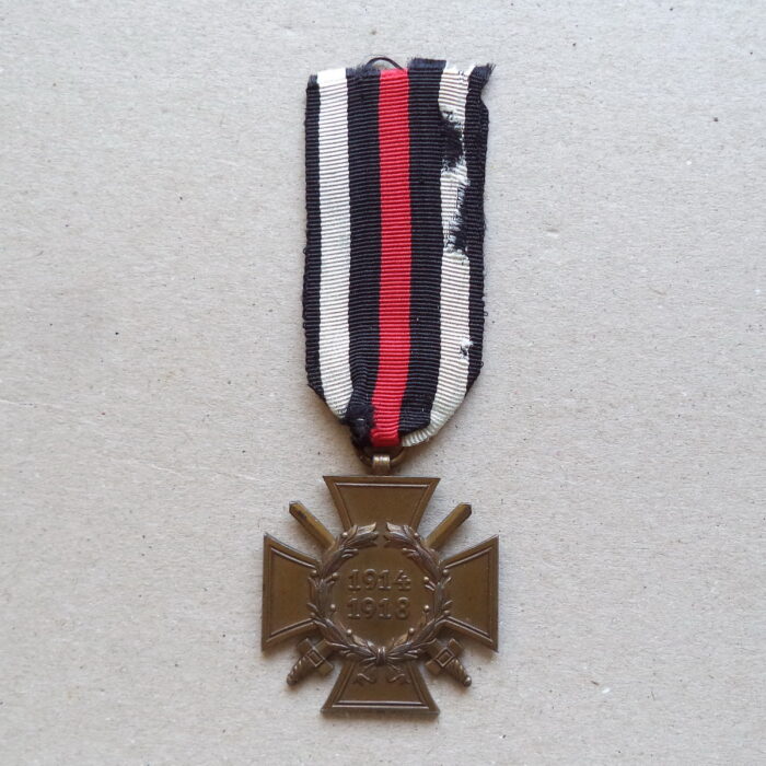 A 052 (1) World War Honor Cross for Combattants - 32 R.V. - Image 1