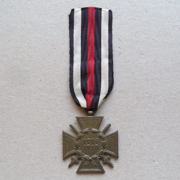 A 056 (1) World War Honor Cross for Combattants - W. K. - Image 1