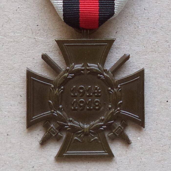 A 058 (3) World War Honor Cross for Combattants - St. & L. - Image 3