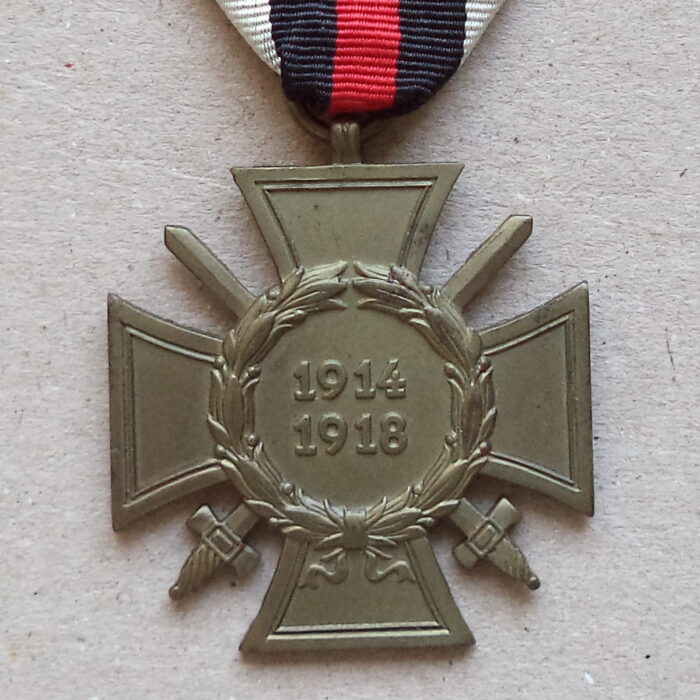 A 064 (3) World War Honor Cross for Combattants - L. NBG. - Image 3