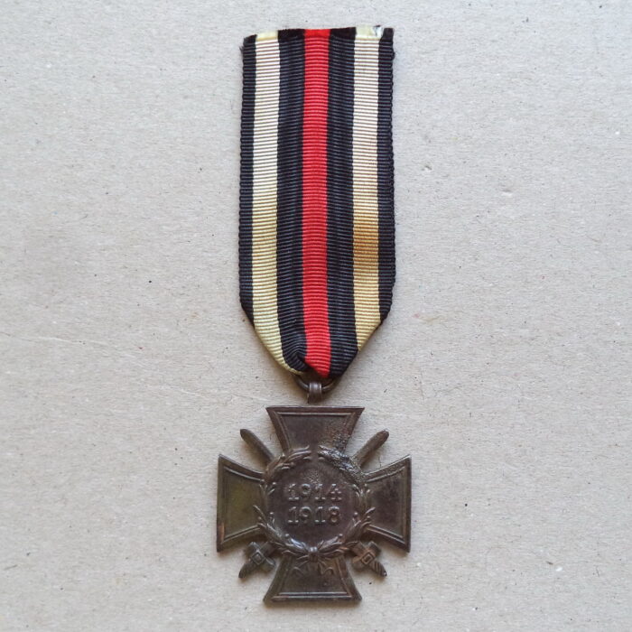A 068 (1) World War Honor Cross for Combattants - G & S - Image 1