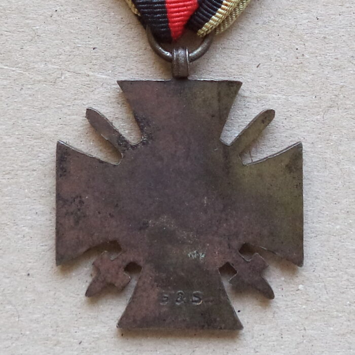 A 068 (4) World War Honor Cross for Combattants - G & S - Image 4