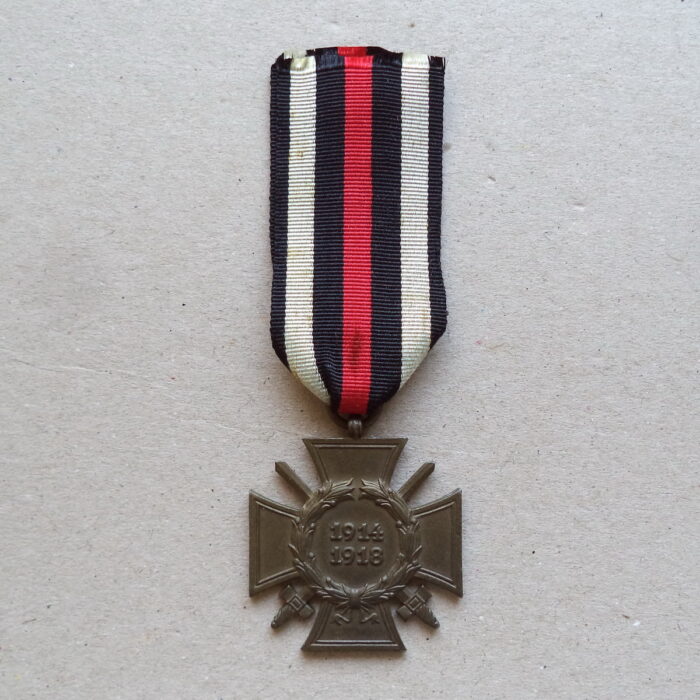 A 069 (1) World War Honor Cross for Combattants - GG - Image 1