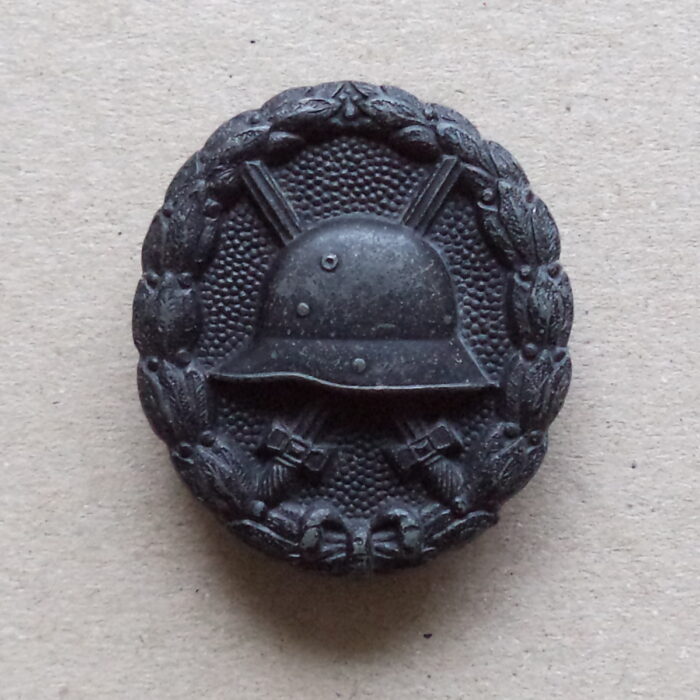 A 083 (1) Wound Badge 1914 Black - Image 1