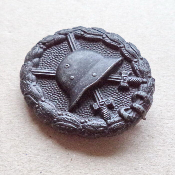 A 083 (3) Wound Badge 1914 Black - Image 3