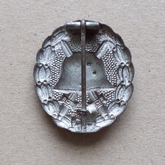 A 084 (2) Wound Badge 1914 Silver - Image 2