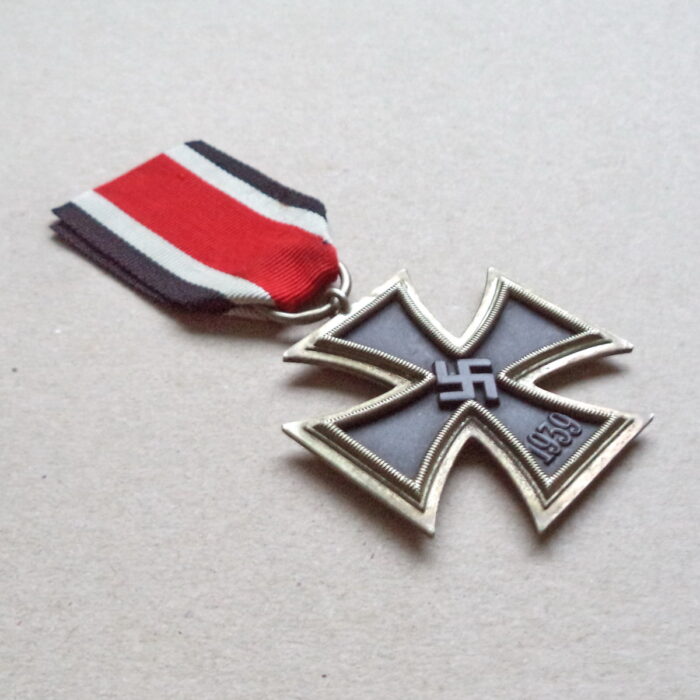 EK 202 (3) Iron Cross 2. Class 1939 - Image 3