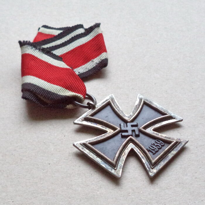 EK 206 (3) Iron Cross 2. Class 1939 - Image 3
