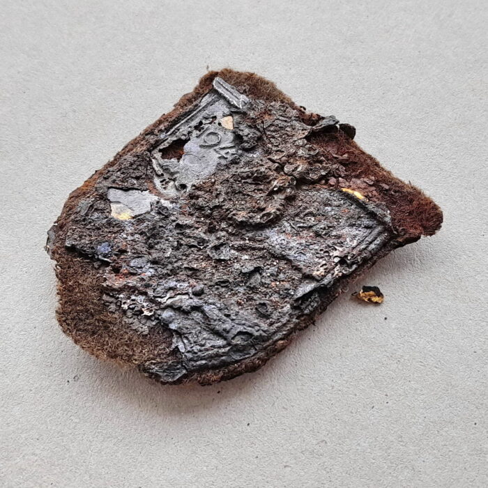 K 033 (3) Krim Campaign Shield Kurland relic - Image 3