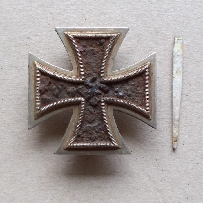 K 037 (1) Iron Cross 1. Class 1939 Narva relic - Image 1