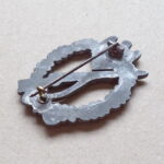 Infantry Assault Badge in Silver - Image 4