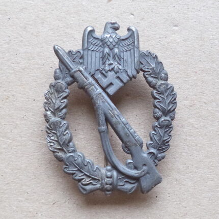 Infantry Assault Badge in Silver