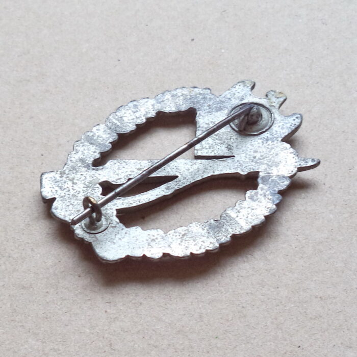 A 092 (4) Infantry Assault Badge in Silver - Julius Bauer & Co. - Image 4