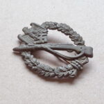 Infantry Assault Badge in Bronze - Frank & Reif - Image 3