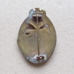 Tank Assault Badge in Bronze - E W E - Image 2