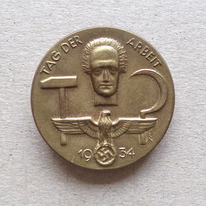 P 048 (1) NSDAP Day Badge - Tag der Arbeit 1934 - Image 1