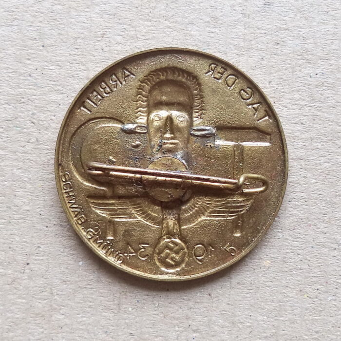 P 048 (2) NSDAP Day Badge - Tag der Arbeit 1934 - Image 2