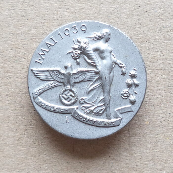 P 049 (1) NSDAP Day Badge - 1. Mai 1939 - Image 1