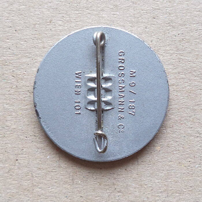 P 049 (2) NSDAP Day Badge - 1. Mai 1939 - Image 2