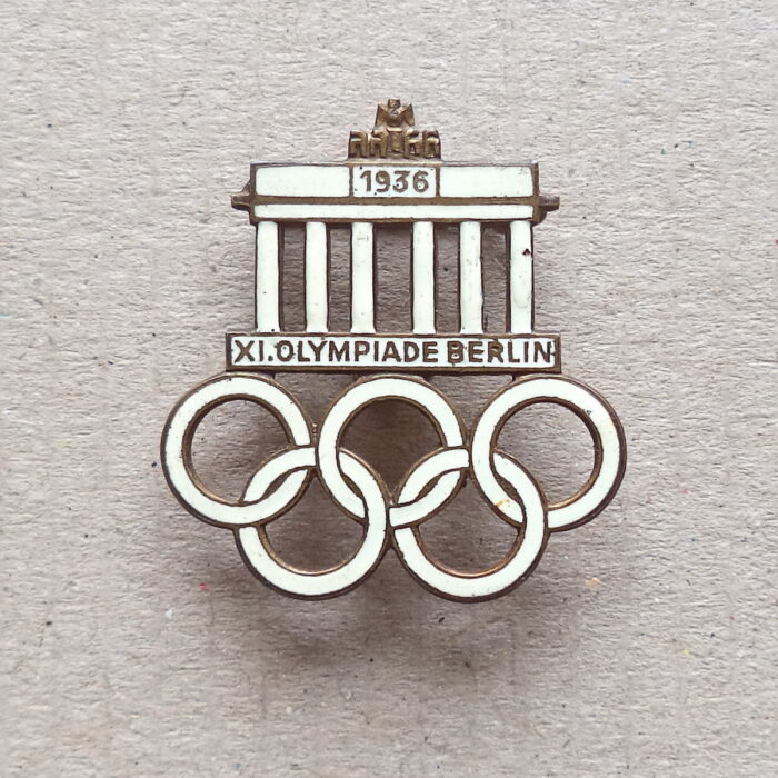 P 051 (1) 1936 Berlin Olympics Badge - Image 1