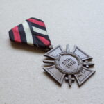 World War Honor Cross for Combattants - Parade Bar - Image 3