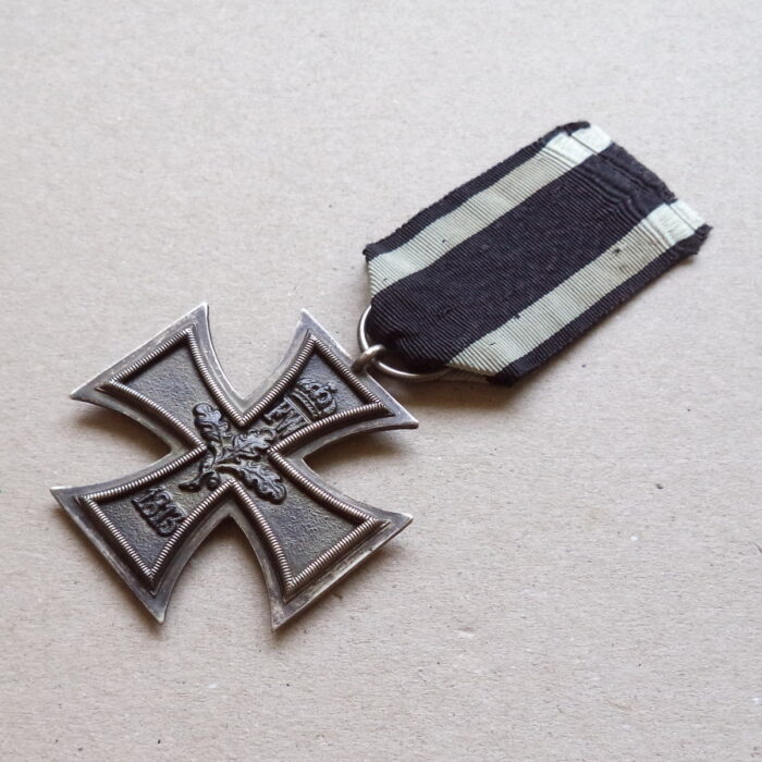 EK 111 (4) Iron Cross 2. Class 1914 - marked K.A.G. - Image 4