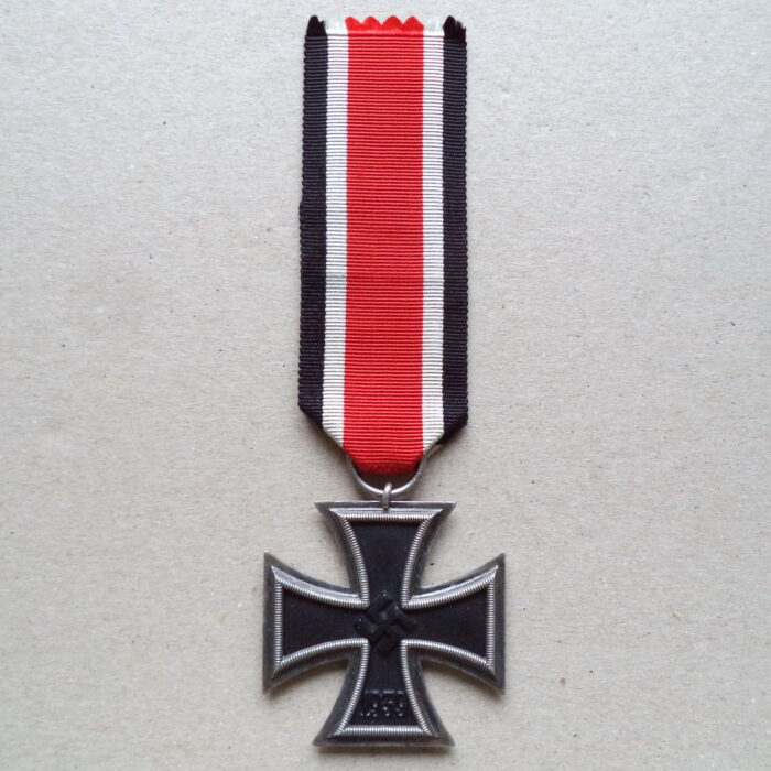 EK 214 (1) Iron Cross 2. Class 1939 - Image 1