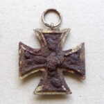 Iron Cross 2. Class 1939 Kurland relic - 123 - Image 2
