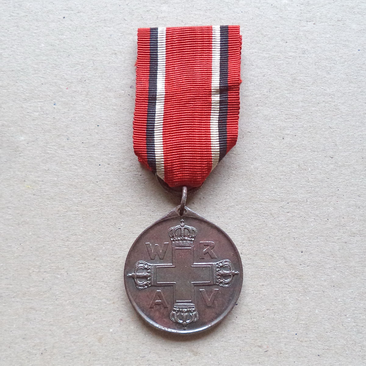 A 103 (1) Prussia Red Cross Medal 3. Class 1898 - Image 1