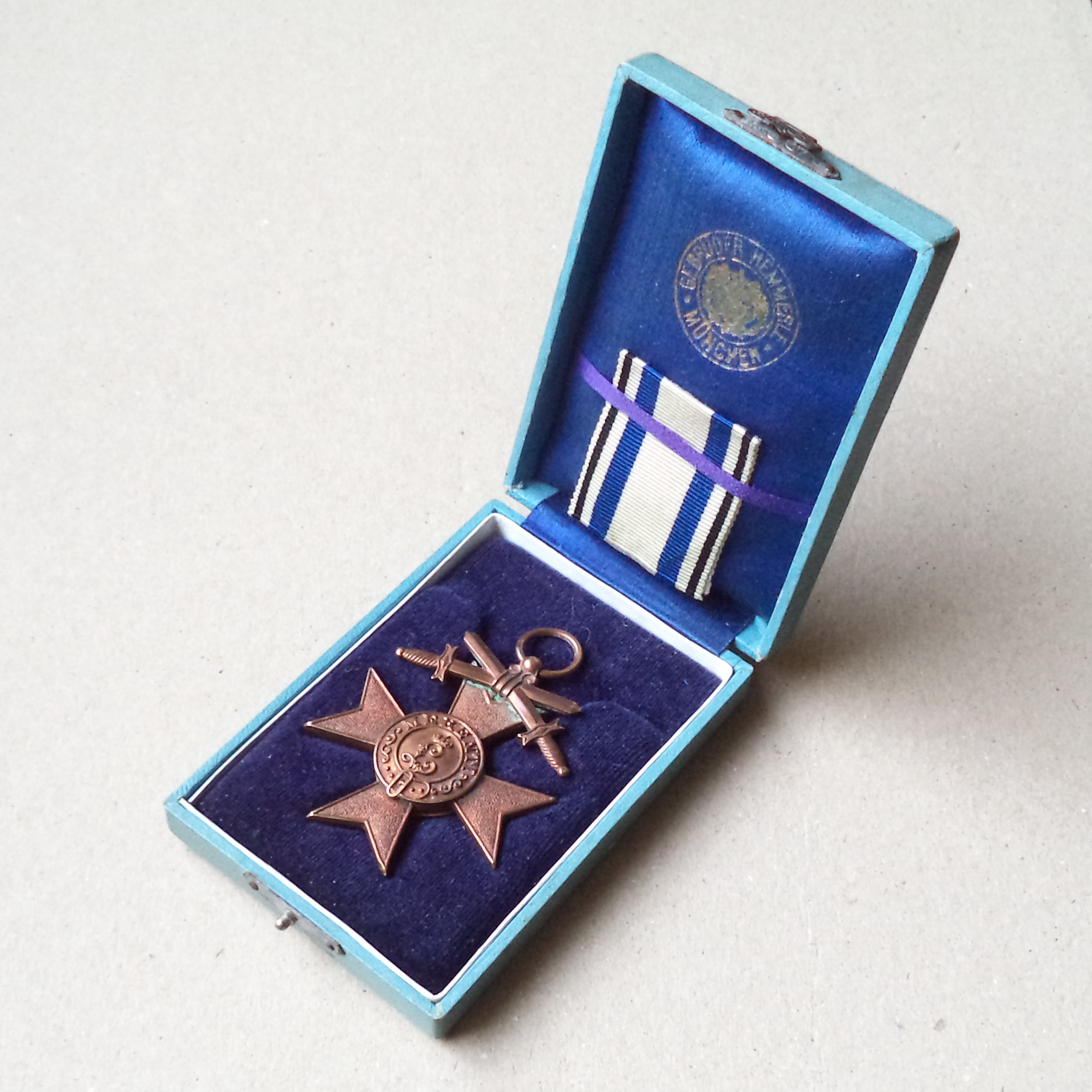 A 107 (1) Bavaria Military Merit Cross 3. Class with Swords 1913 - Image 1