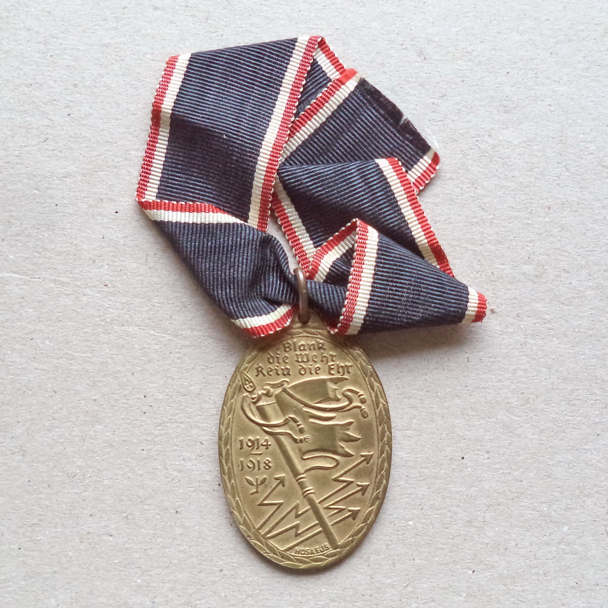A 123 (1) German Reich War Veterans Kyffhäuser Medal - Image 1