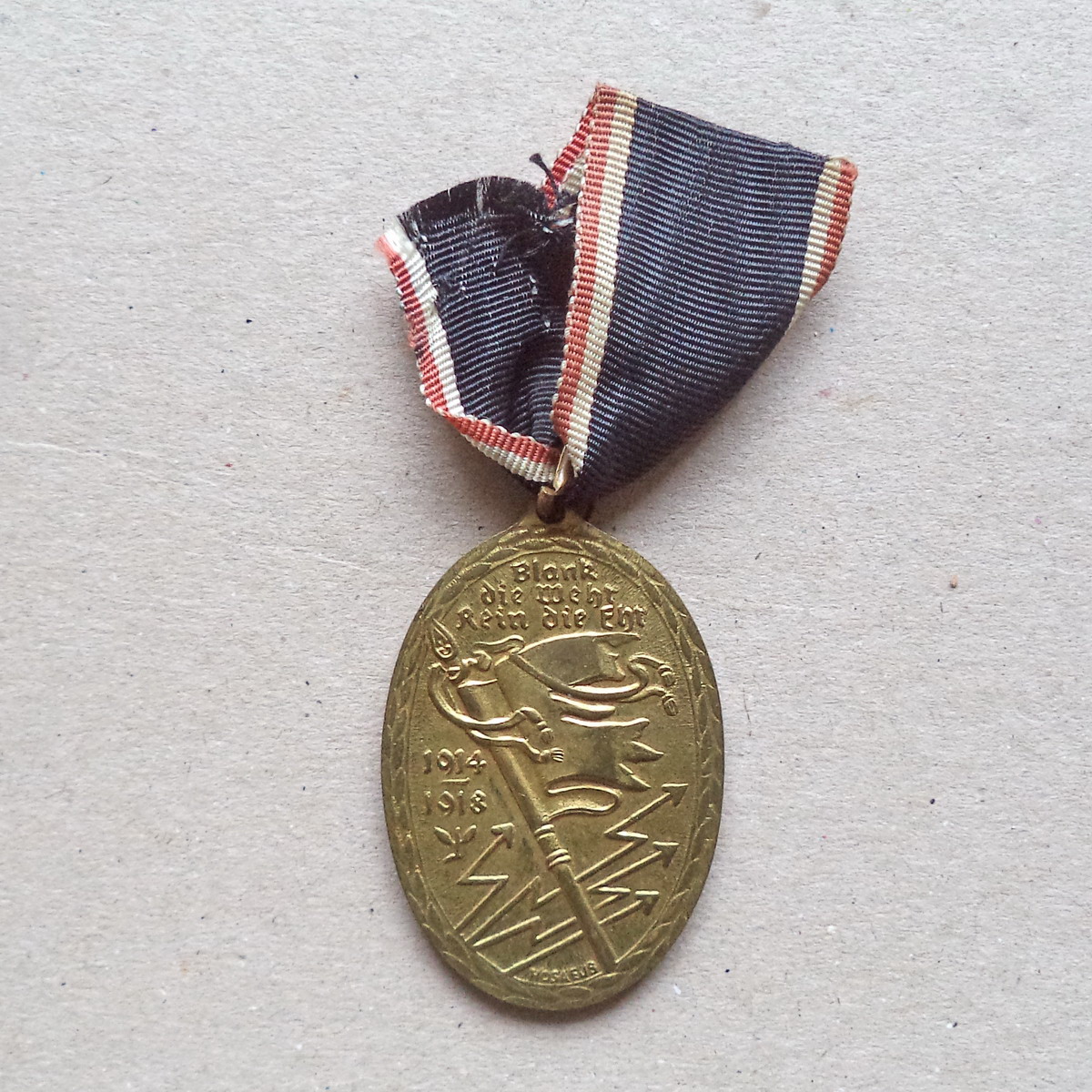 A 124 (1) German Reich War Veterans Kyffhäuser Medal - Image 1