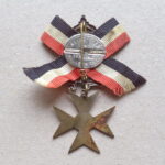 German Veterans Association Badge with Cross - Image 2