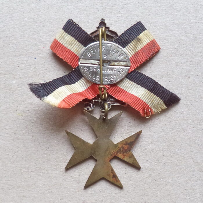 German Veterans Association Badge with Cross - Image 2