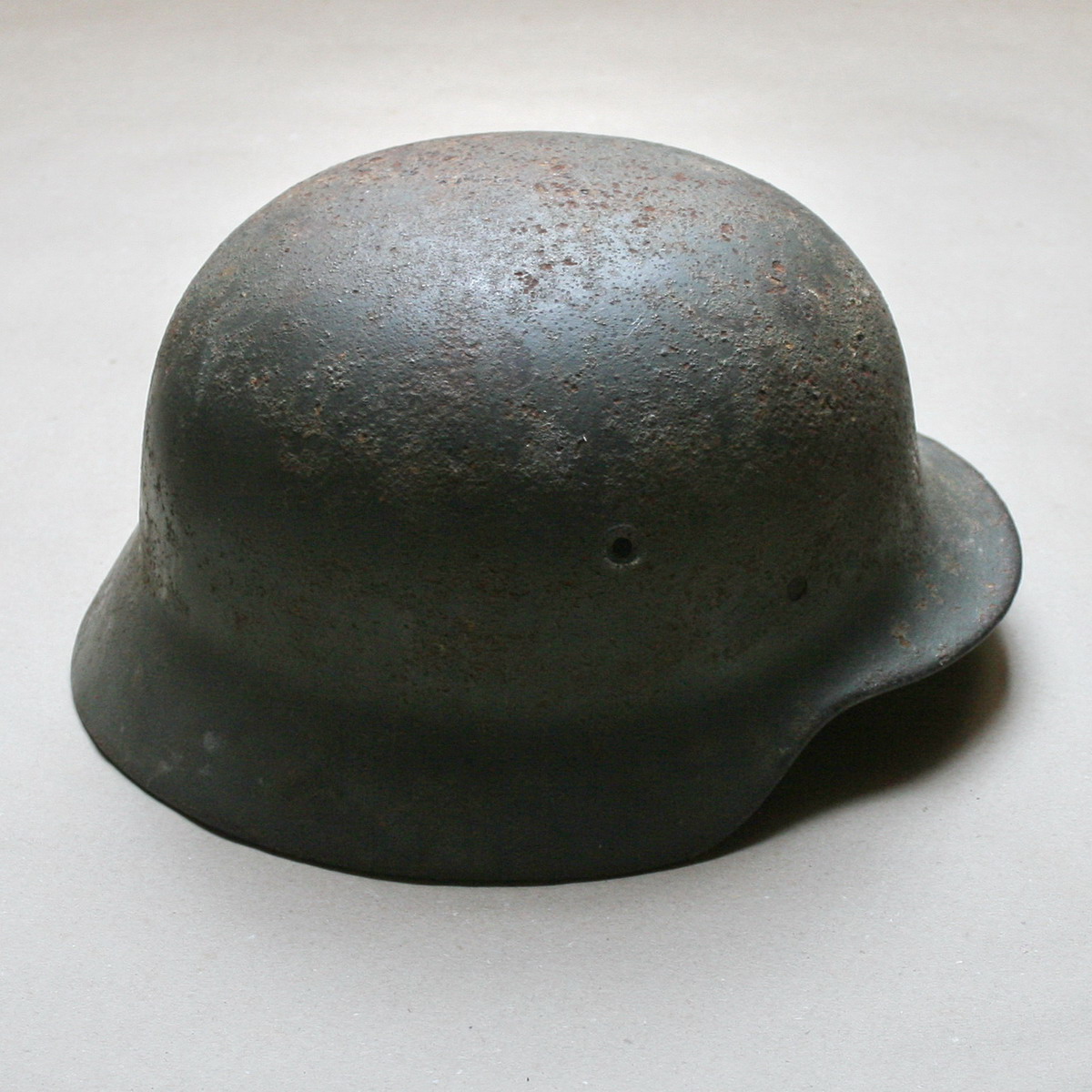 K 049 (1) German M40 Steel Helmet ET60 Ösel relic - Image 1