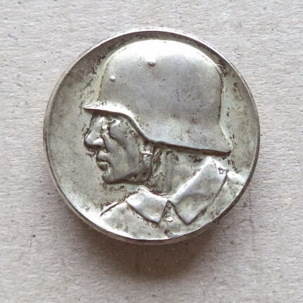 German Warld War Stahlhelm Badge