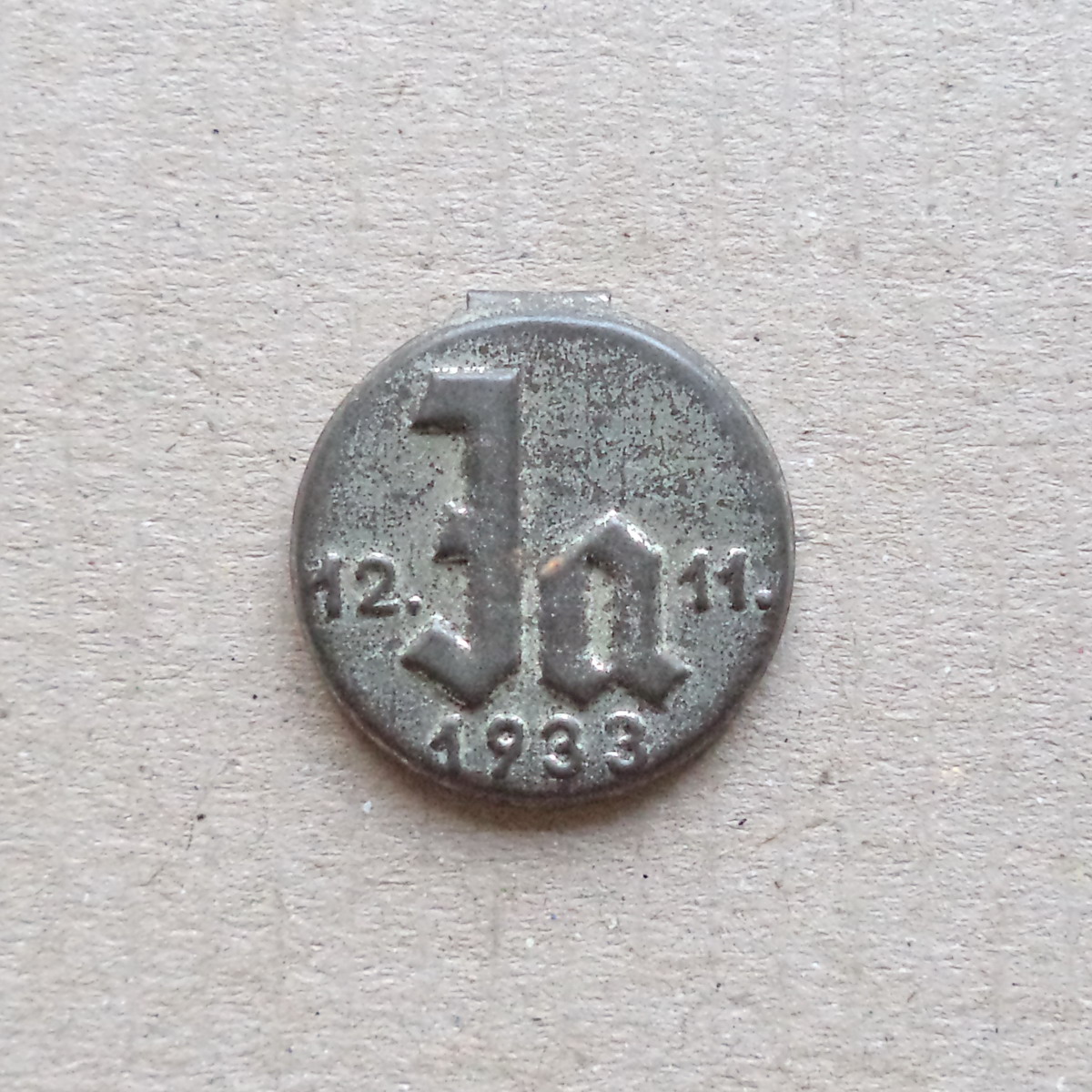 P 055 (1) Third Reich Election Tinnie - "Ja" 12. 11. 1933 - Image 1