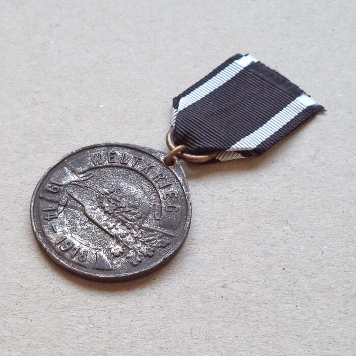 German World War 1914 - 1918 Honor Medal - Image 4